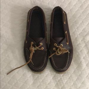 Women’s Sperry boat shoes